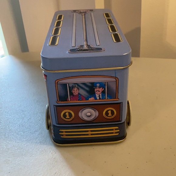 HersheyTransit Co tin bus canister from 2000 with wheels - Picture 2 of 7